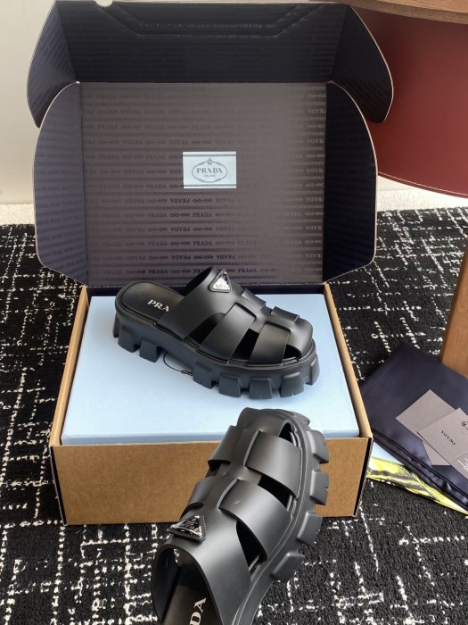 Босоножки фото 6