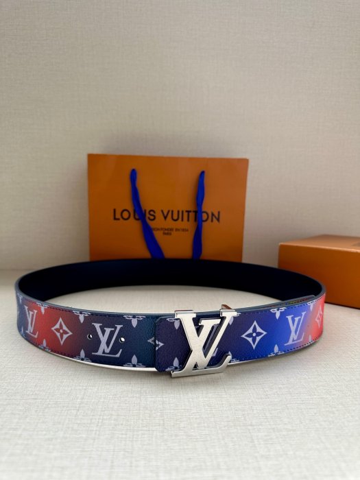 Belt leather male LV Pyramide 4 cm