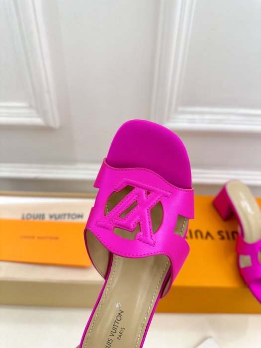 Босоножки фото 6