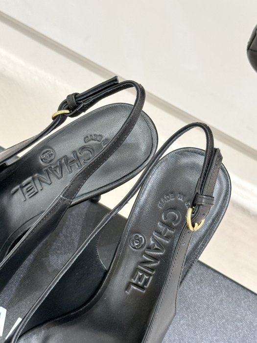 Босоножки фото 8