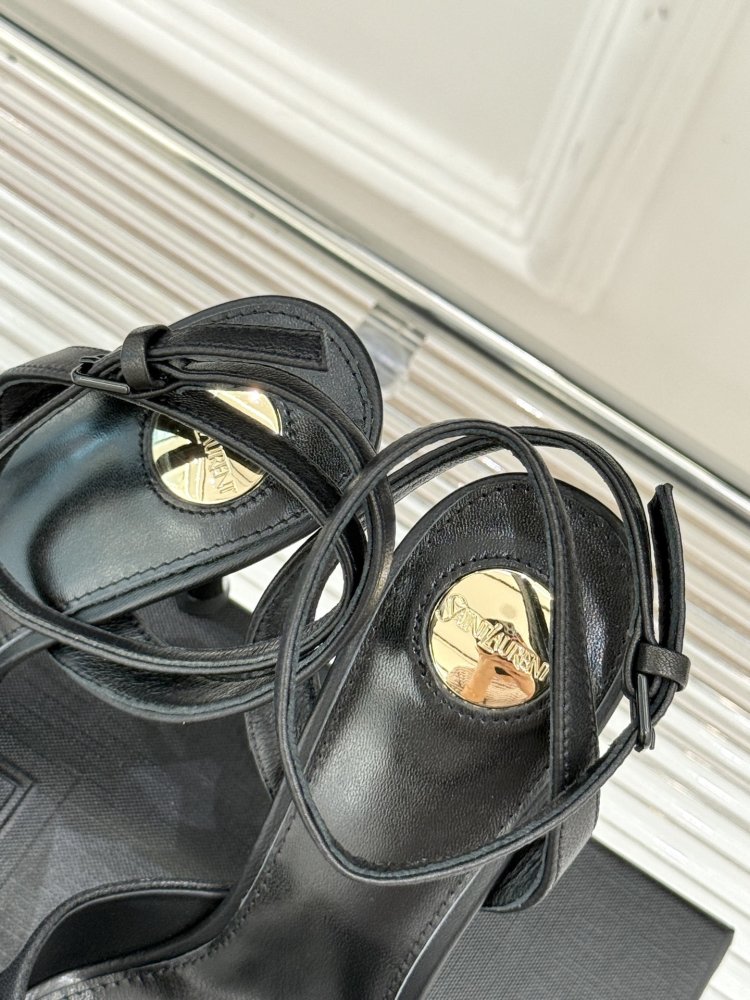 Босоножки фото 8