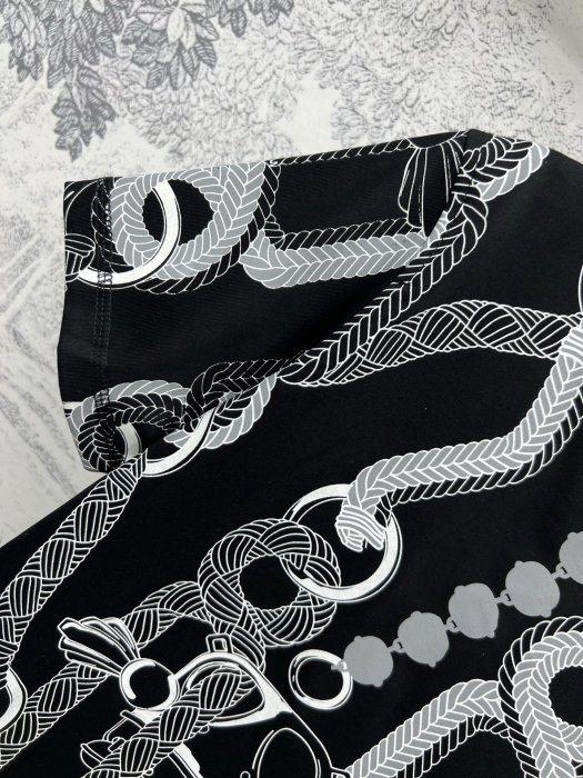 Футболка женская фото 5