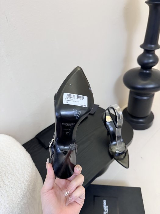 Босоножки фото 9