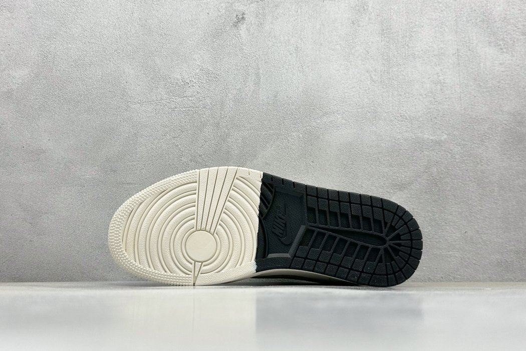 Кроссовки Travis Scott x Fragment Design x Air Jordan 1 Low OG SP AJ1 фото 4