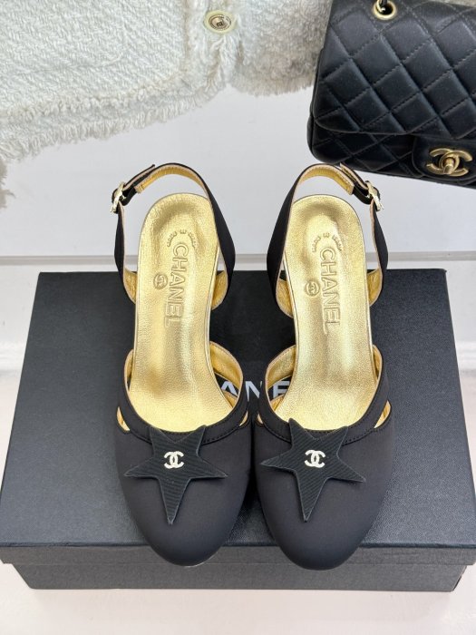 Босоножки фото 4