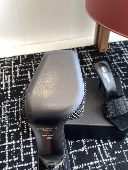 Босоножки фото 9