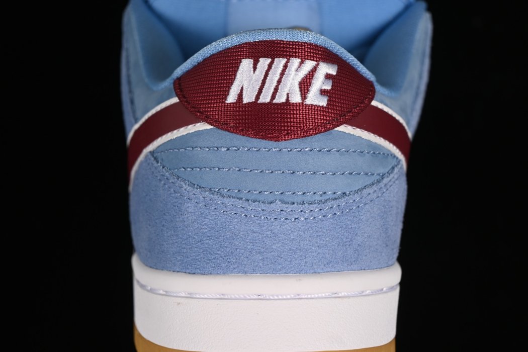 Sneakers SB Dunk Low Phillies фото 11