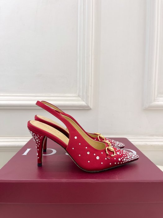 Босоножки фото 2