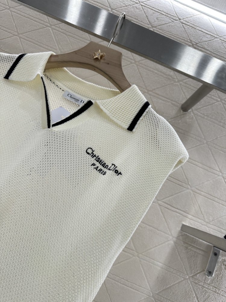 Футболка жіноча фото 8