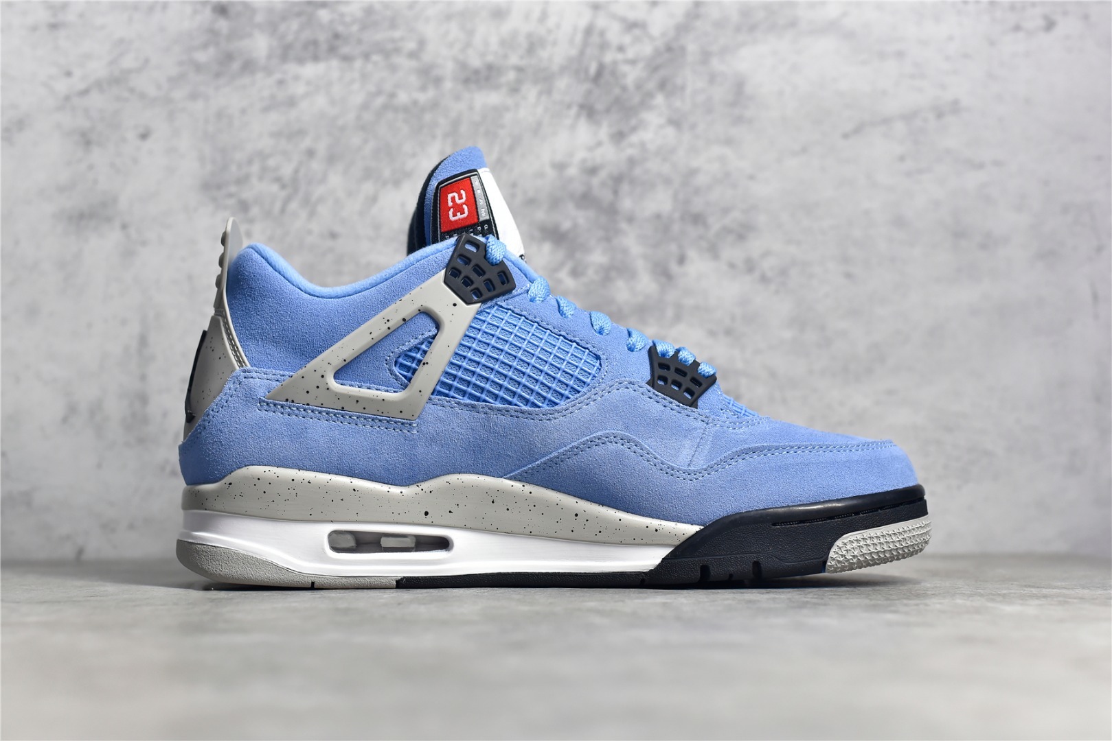 Кроссовки Air Jordan 4 Retro фото 3