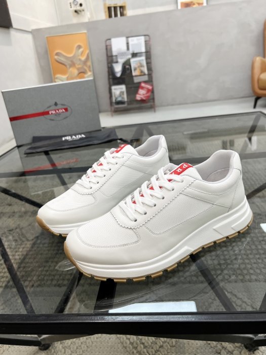 Кроссовки мужские