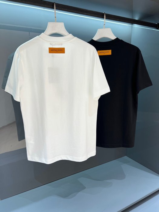 T-shirt men's фото 2