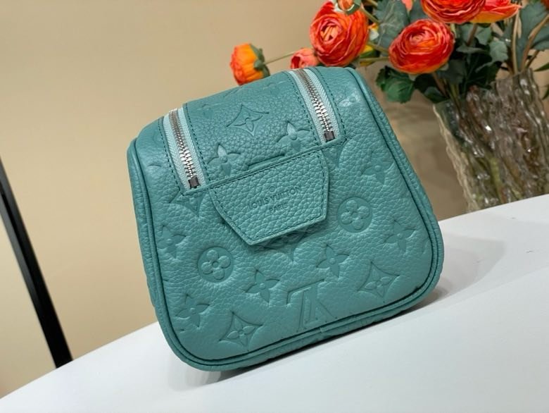 Сумка косметичка Dopp Kit M44494