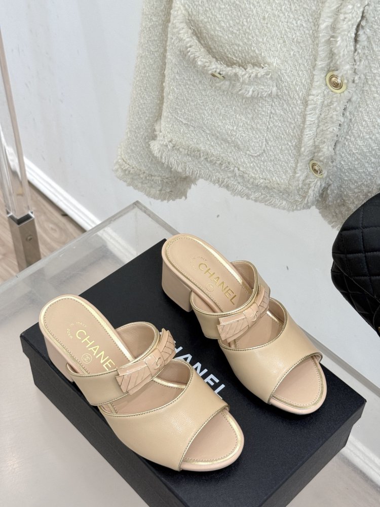 Босоножки фото 3