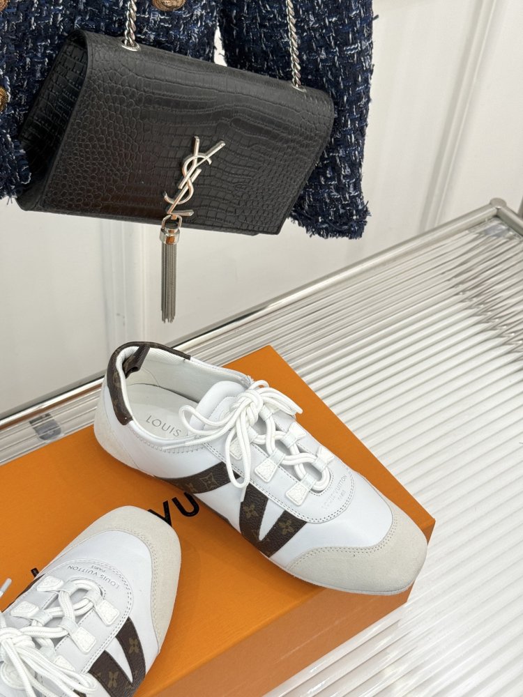 Sneakers women's фото 5