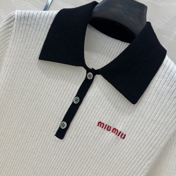 T-shirt women's фото 4