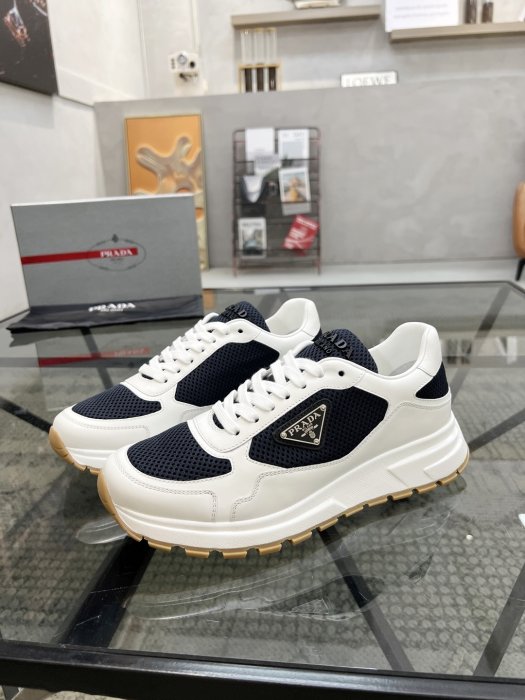 Кроссовки мужские