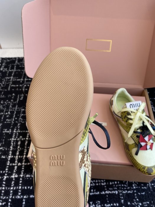 Кроссовки фото 9