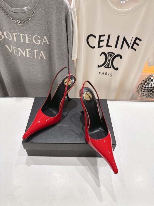 Босоножки фото 2