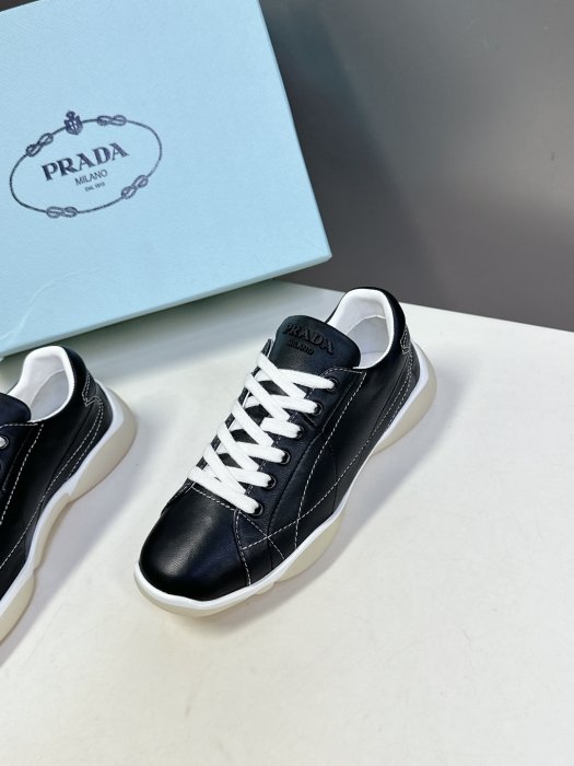 Кроссовки фото 3