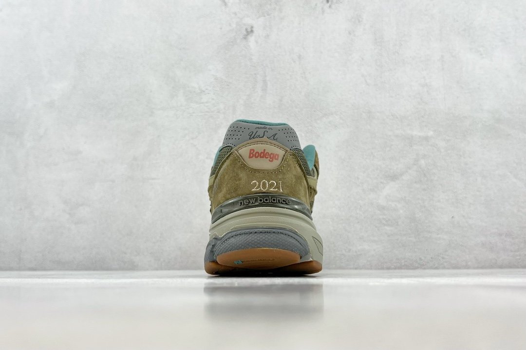 Sneakers 990 v3 M990BD3 фото 9