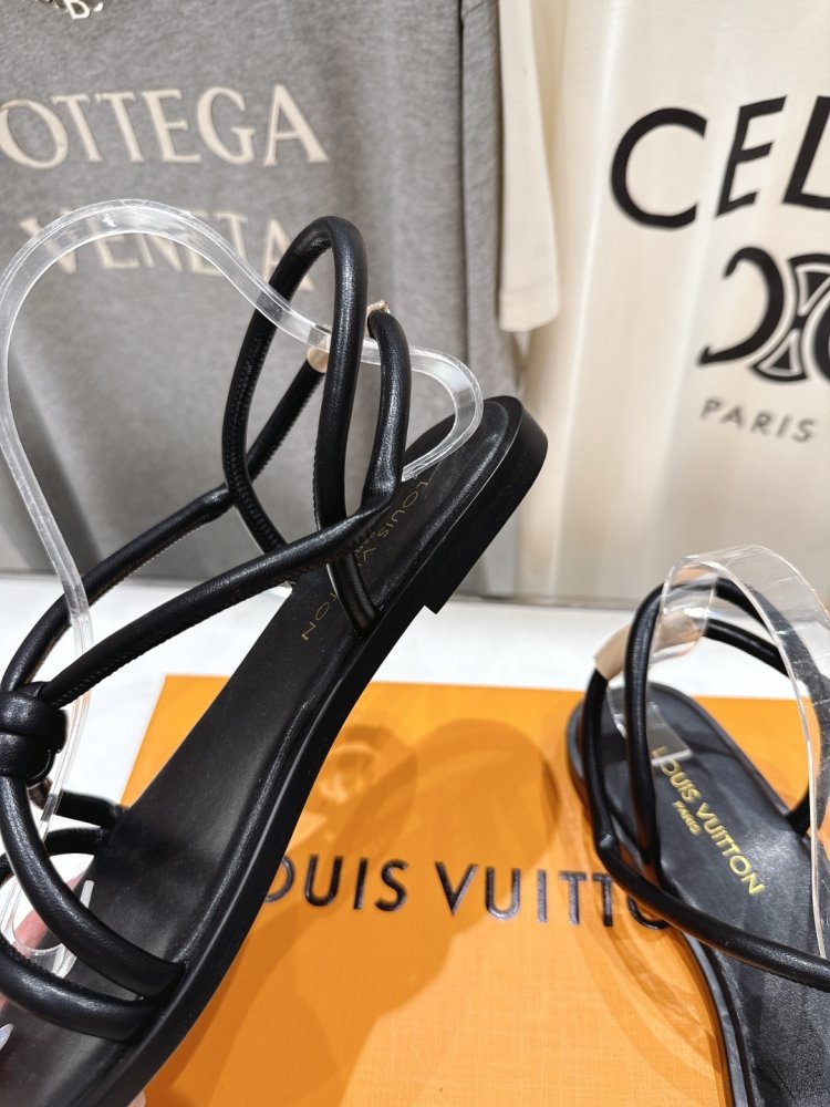 Сандалии женские фото 7