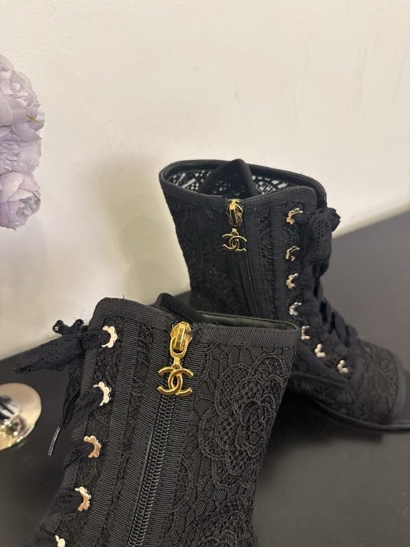 Ботинки женские фото 6