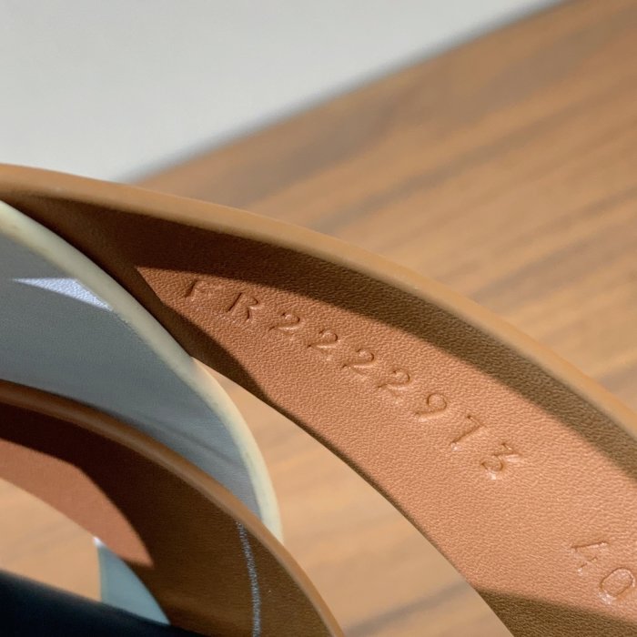 Сандалі жіночі фото 9