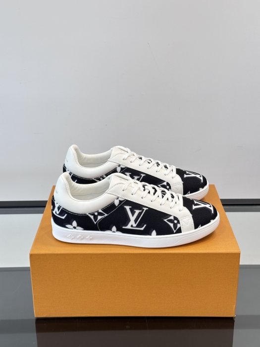 Кроссовки мужские