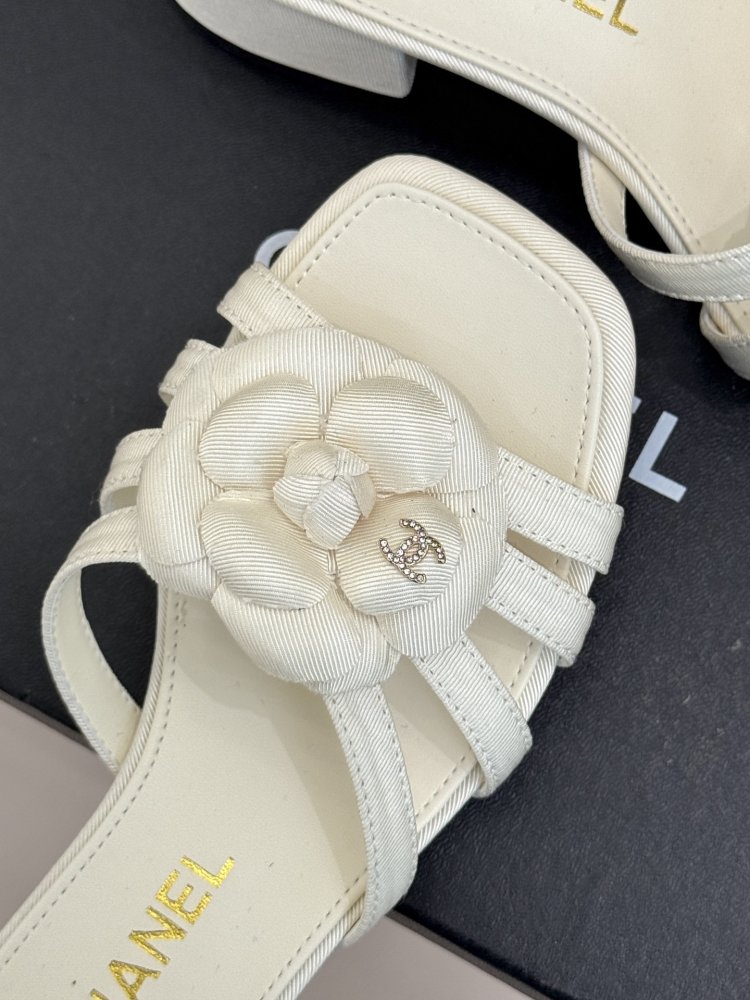 Босоножки фото 7