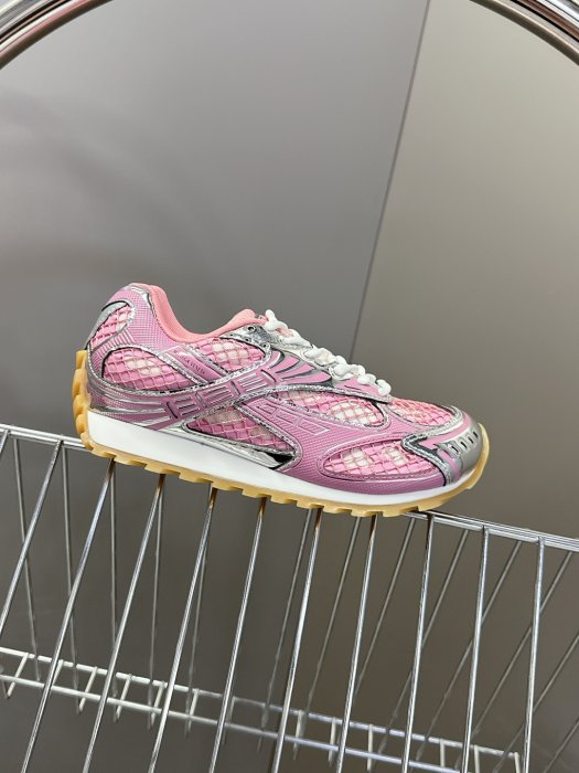 Кросівки фото 5