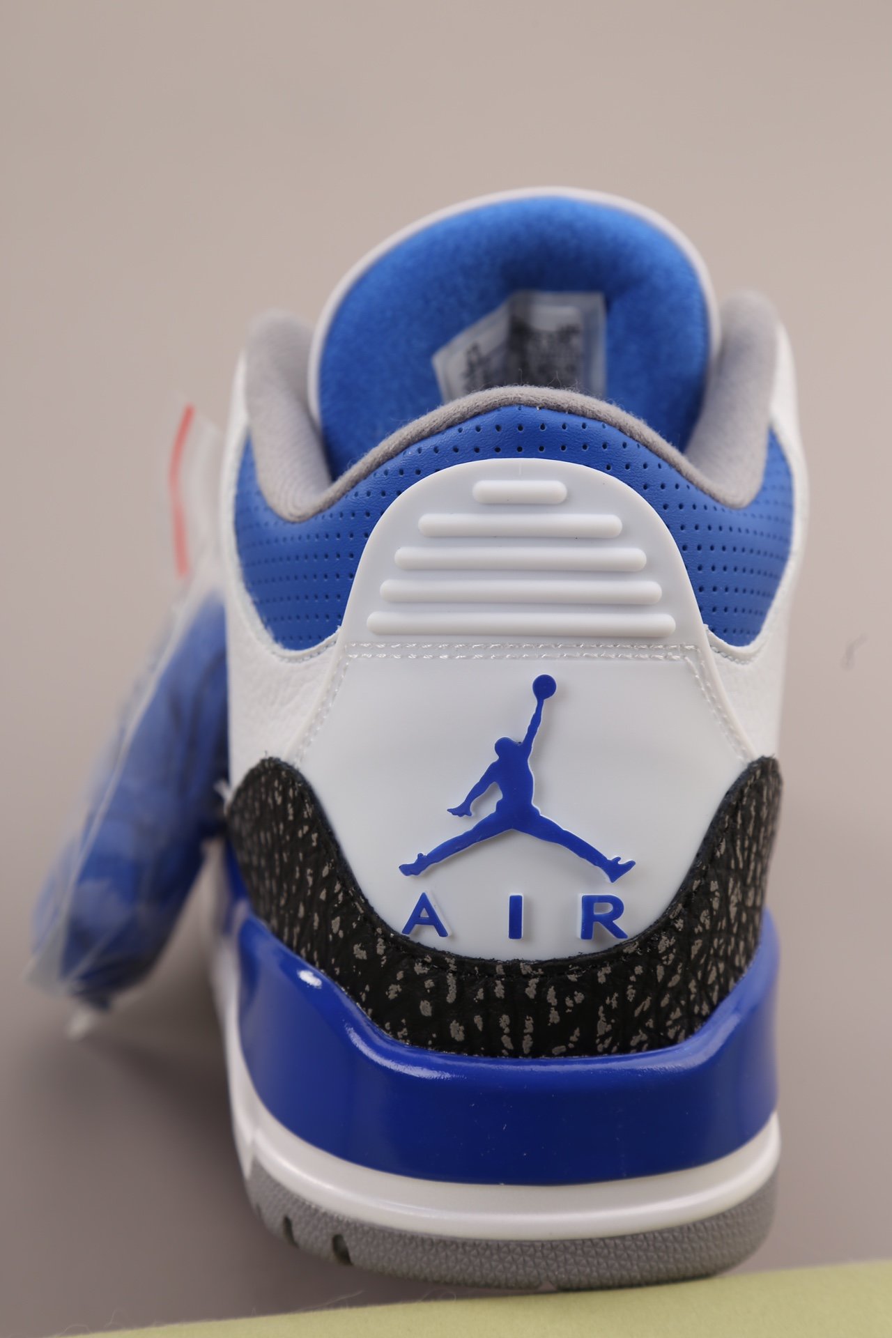 Кроссовки Air Jordan 3 Retro Racer Blue - CT8532-145 фото 5