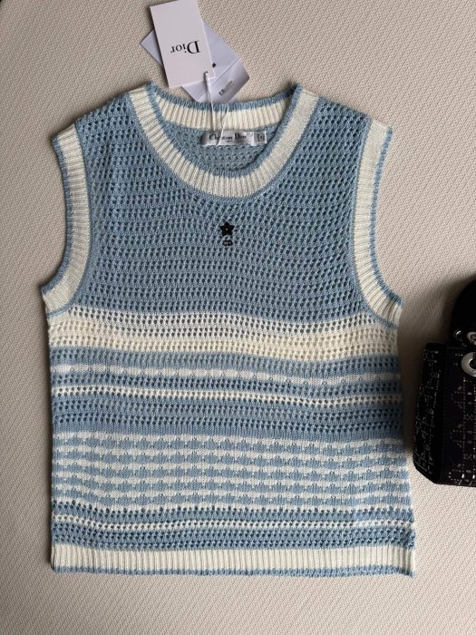 Футболка женская фото 3