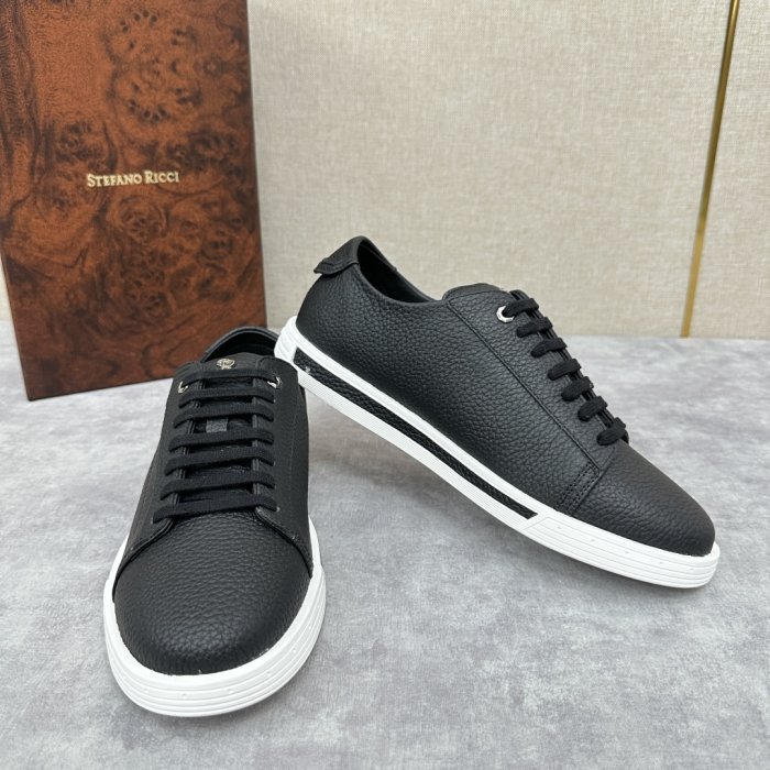 Кросівки фото 7