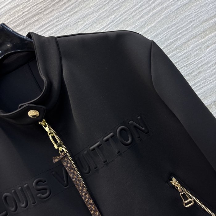 Куртка жіноча фото 4