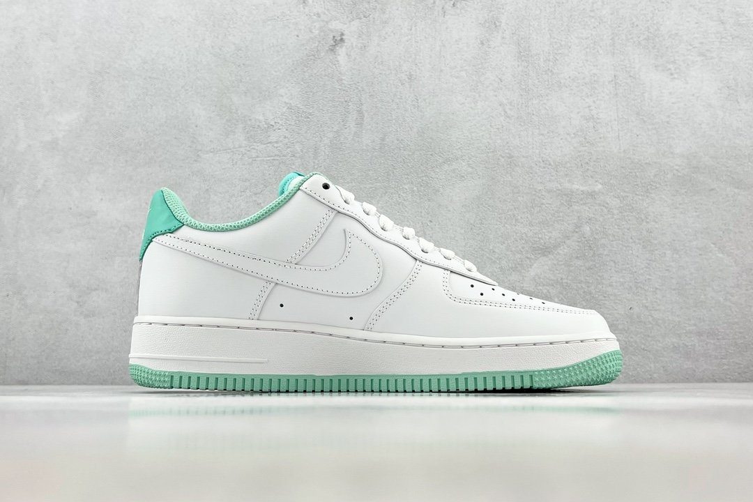 Sneakers Air Force 1 DH7561 107 фото 2