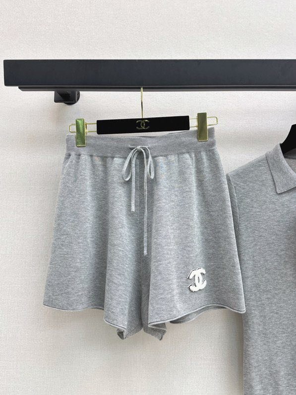 Costume female фото 4