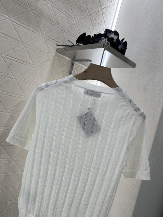 Футболка женская фото 4