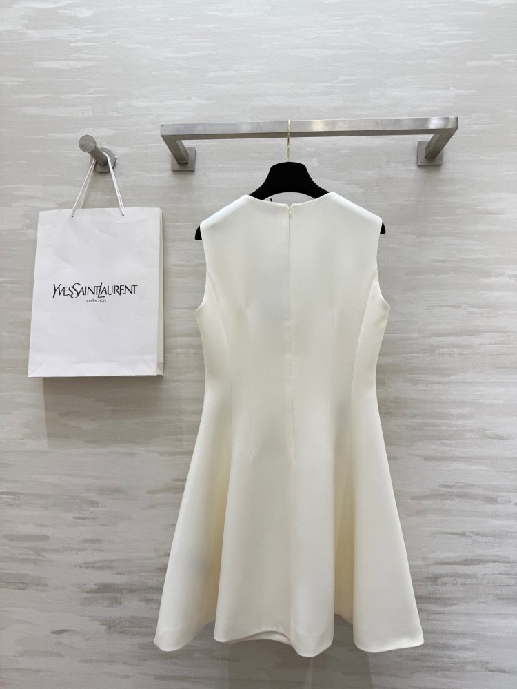 Плаття, Сукня з приталеним ліфом в стилі Хепберн фото 6