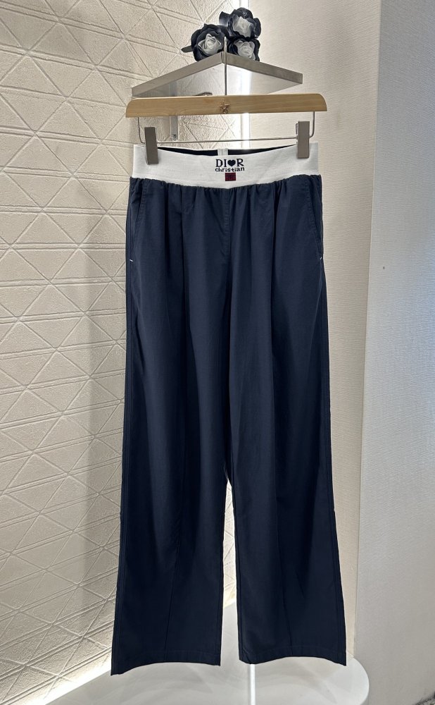 Брюки жіночі