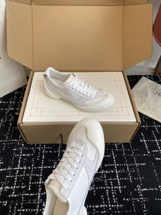 Кросівки фото 6