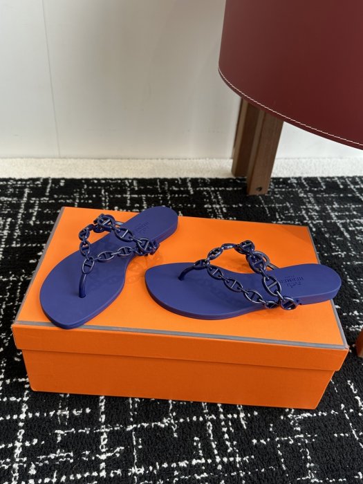 Шльопанці жіночі фото 3