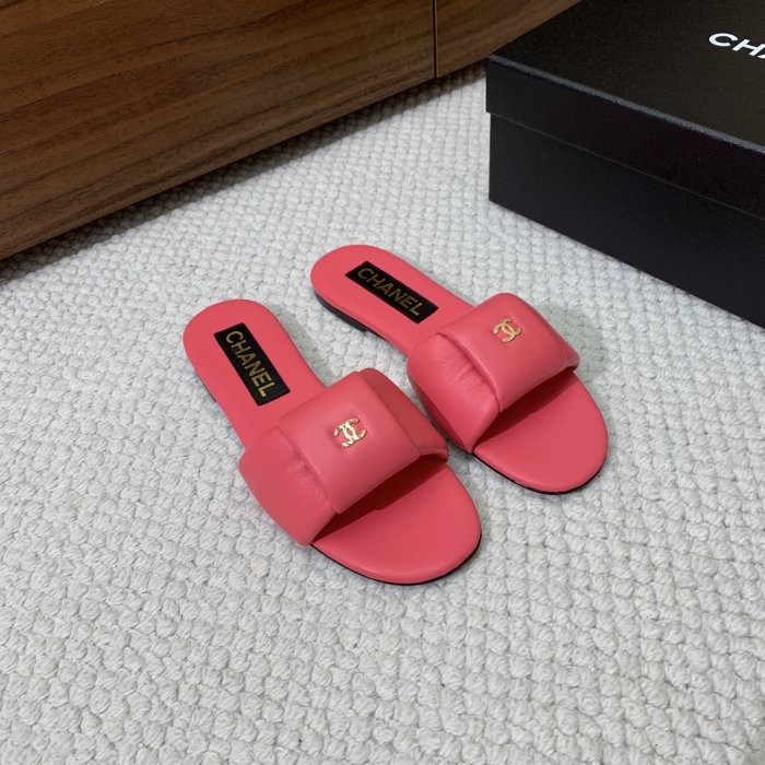 Шлепанцы женские фото 3