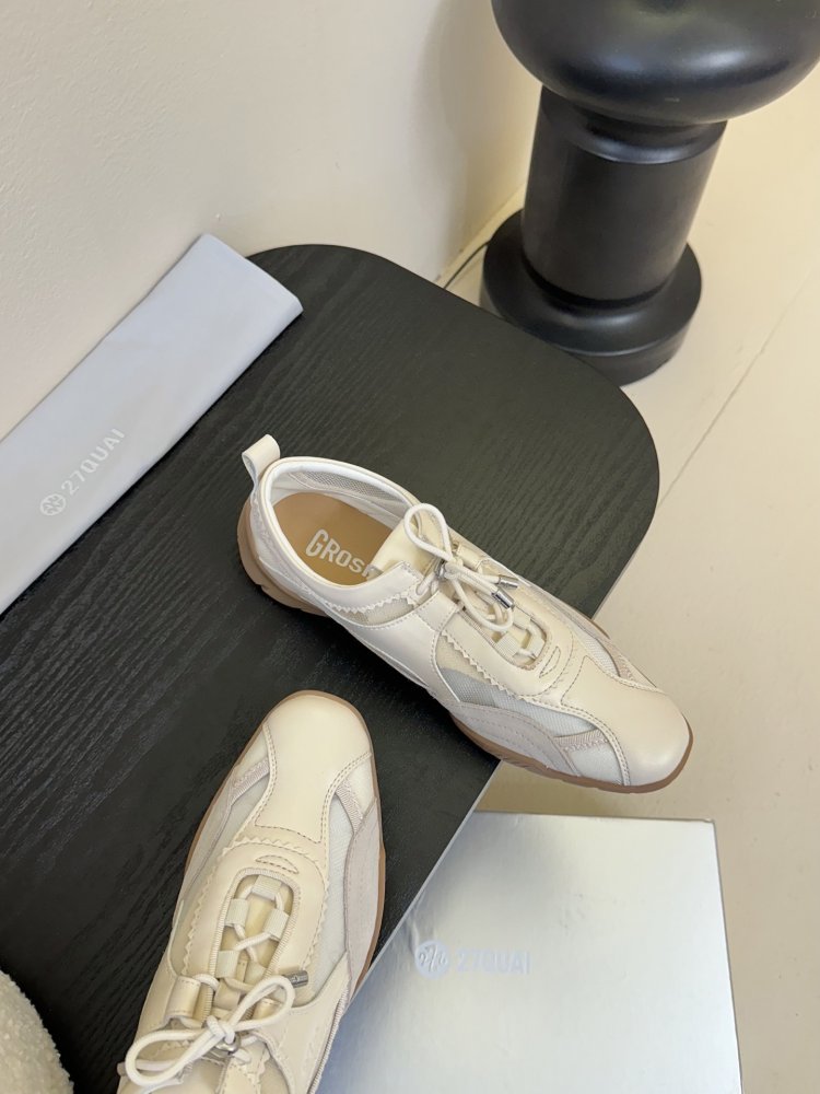 Кросівки жіночі фото 4