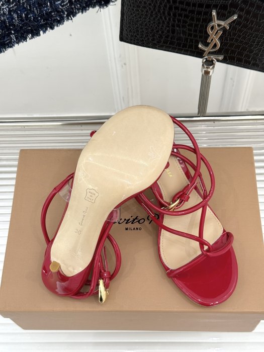 Босоніжки на шпильці фото 9