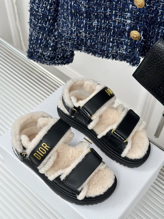 Sandals on fur фото 3