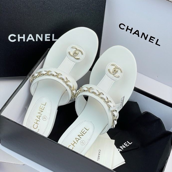 Шлепанцы женские фото 5