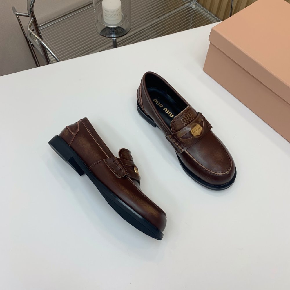 Лоферы женские фото 3