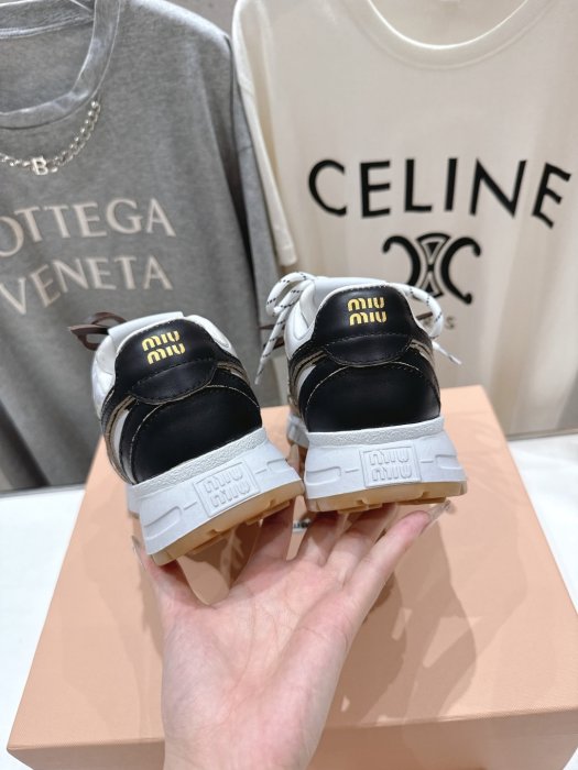 Кроссовки фото 8