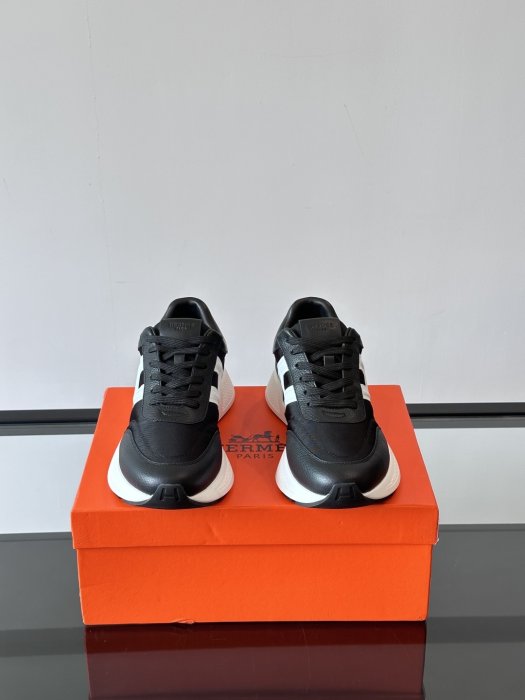 Кросівки чоловічі фото 2